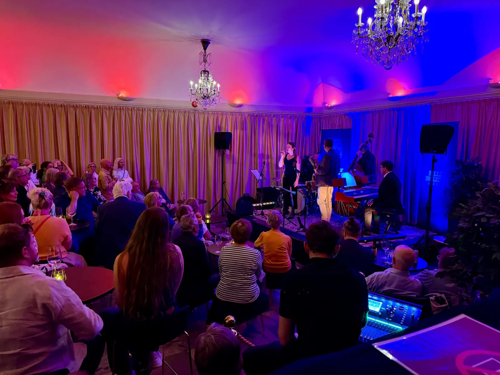 Konsertkväll i Palladiums Marmorfoajé