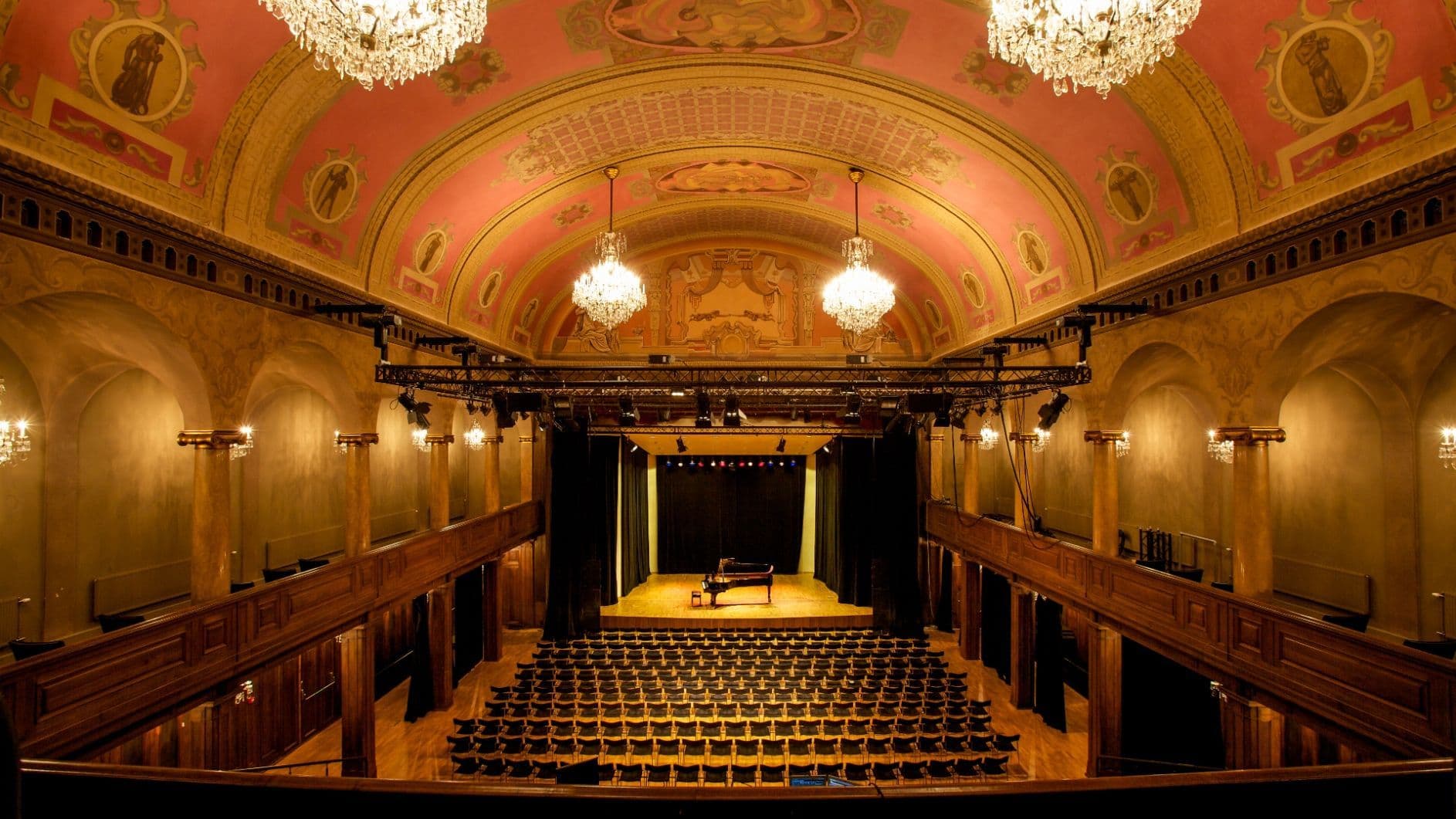 Guidad rundtur på anrika Palladium, Malmö